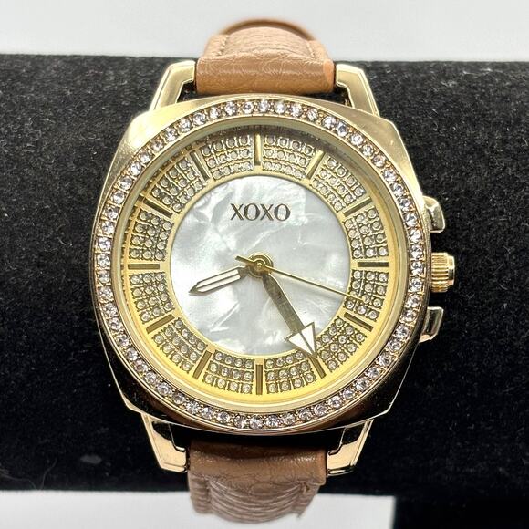 Gold XOXO Watch - Picture 1 of 5